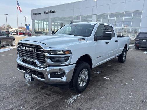 Bright White Clearcoat 2025 RAM 2500 Big Horn
