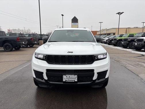 Bright White Clearcoat 2025 Jeep Grand Cherokee L Laredo