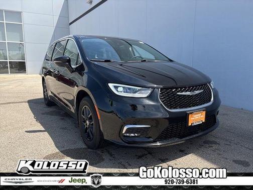 Diamond Black 2024 Chrysler Pacifica Touring-L