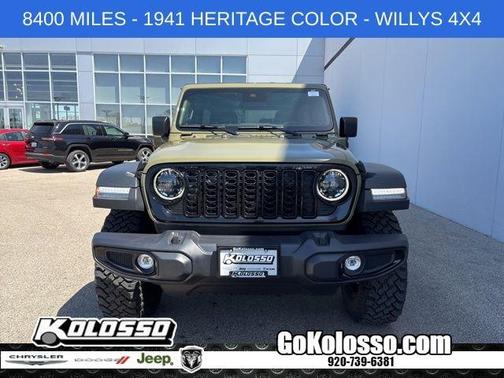 41 2025 Jeep Wrangler 4xe Sport