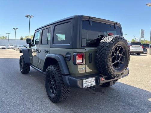 41 2025 Jeep Wrangler 4xe Sport