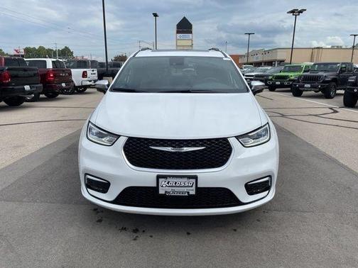 2026 Chrysler Pacifica Pinnacle