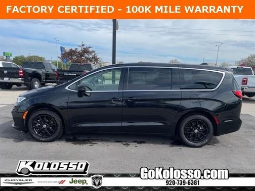 2023 Chrysler Pacifica Touring-L