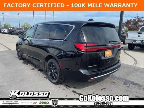 2023 Chrysler Pacifica Touring-L