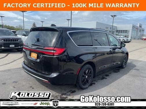 2023 Chrysler Pacifica Touring-L