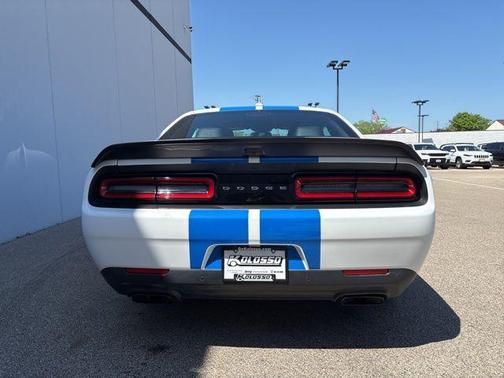 White Knuckle Clearcoat 2023 Dodge Challenger SRT Hellcat