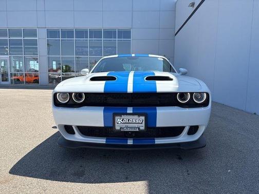 White Knuckle Clearcoat 2023 Dodge Challenger SRT Hellcat