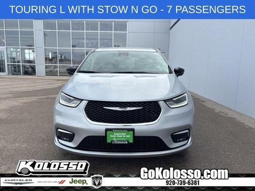 Silver Mist Clearcoat 2024 Chrysler Pacifica Touring-L