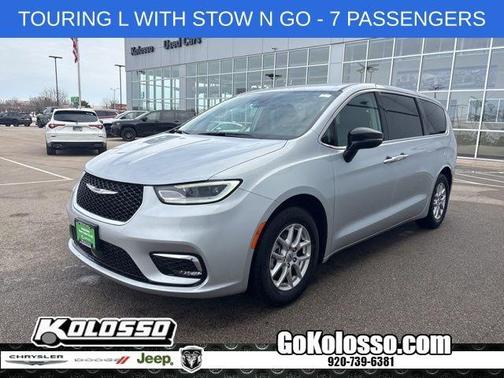 Silver Mist Clearcoat 2024 Chrysler Pacifica Touring-L