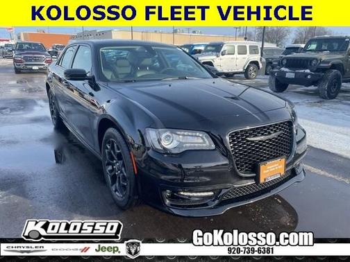 2023 Chrysler 300 Touring L