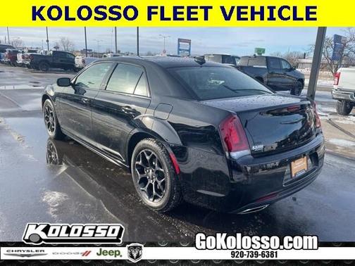 2023 Chrysler 300 Touring L