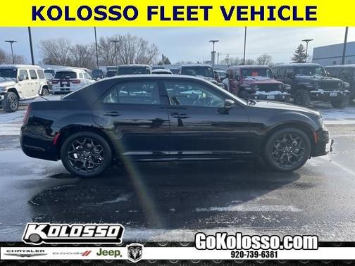 2023 Chrysler 300 Touring L