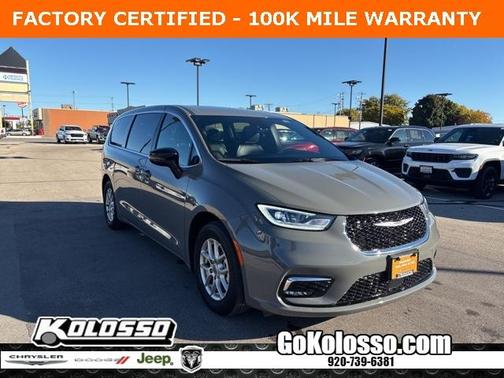 2025 Chrysler Pacifica Select