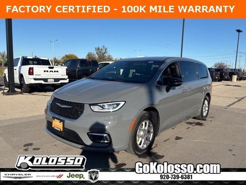 2025 Chrysler Pacifica Select