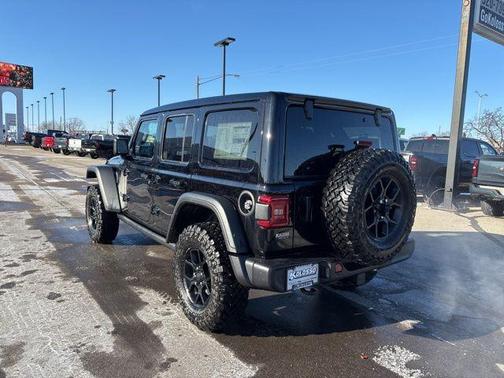 Black Clearcoat 2025 Jeep Wrangler Sport