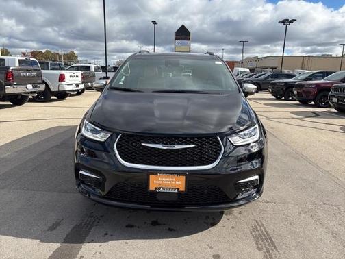 2024 Chrysler Pacifica Pinnacle