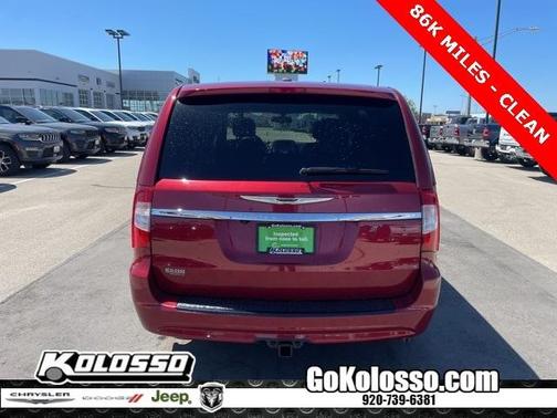 2016 Chrysler Town & Country S
