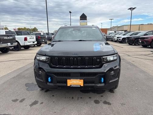 2023 Jeep Grand Cherokee 4xe Trailhawk
