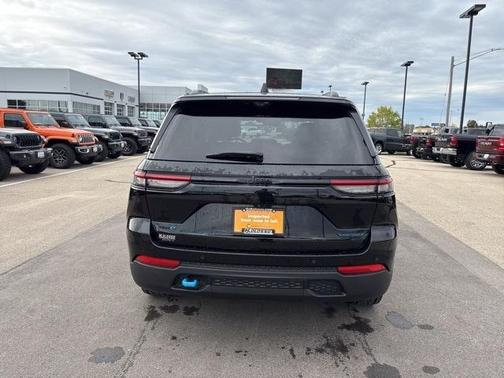 2023 Jeep Grand Cherokee 4xe Trailhawk