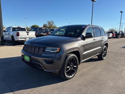 2020 Jeep Grand Cherokee Altitude
