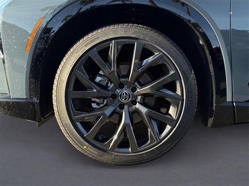 2025 Toyota Crown Signia Limited