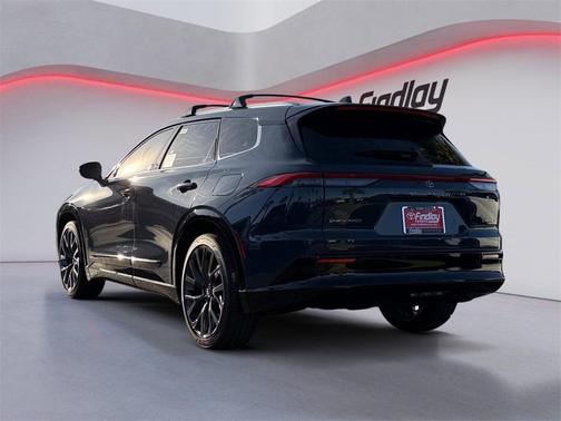 2025 Toyota Crown Signia Limited