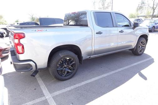 Sterling Gray Metallic 2024 Chevrolet Silverado 1500 Custom