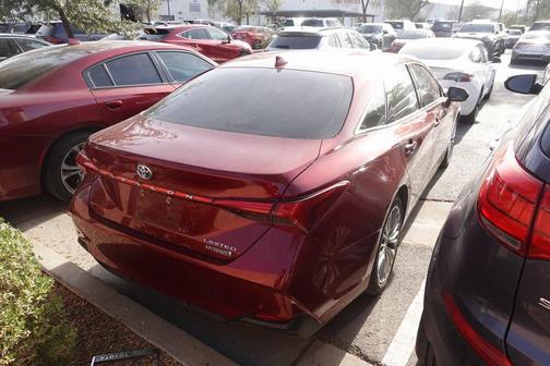 2019 Toyota Avalon Hybrid Limited