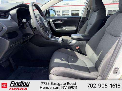 Ice Cap 2024 Toyota RAV4 XLE