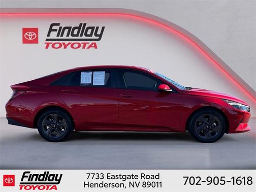 2022 Hyundai ELANTRA SEL