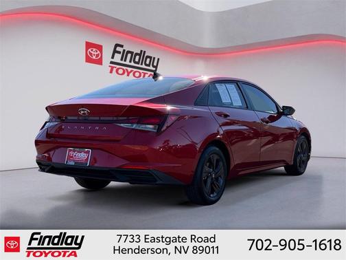 2022 Hyundai ELANTRA SEL