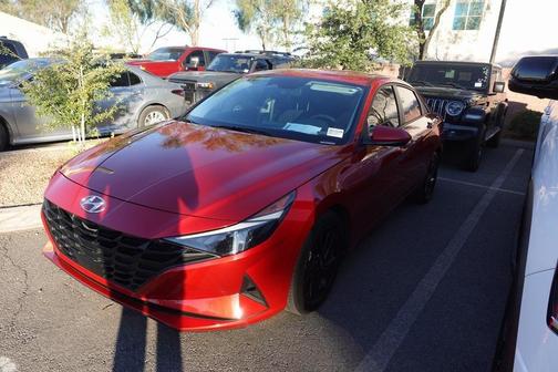 2022 Hyundai ELANTRA SEL