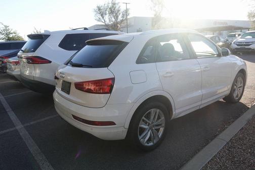 2017 Audi Q3 2.0T Premium