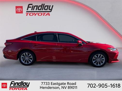 2022 Toyota Avalon Hybrid XLE Plus