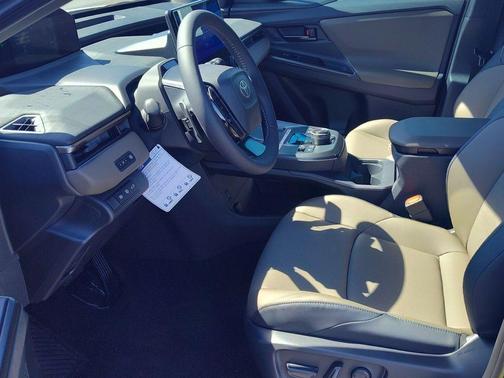 Wind Chill Pearl 2026 Toyota Prius L