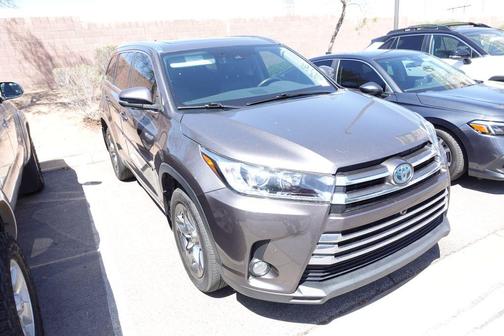 Predawn Gray Mica 2017 Toyota Highlander Hybrid Platinum