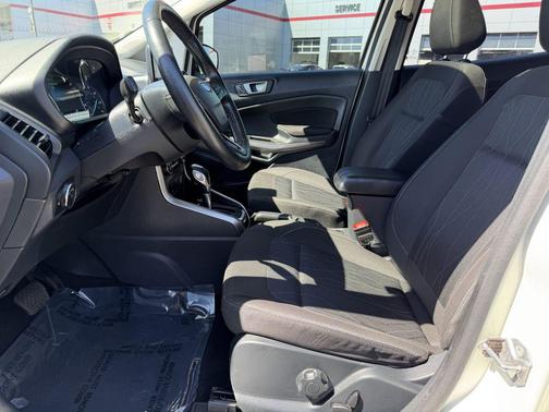 DIAMOND WHITE 2020 Ford EcoSport SE