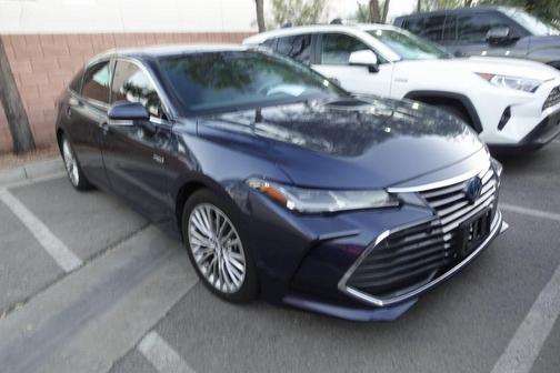 2019 Toyota Avalon Hybrid Limited
