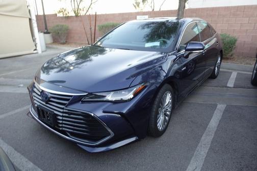 2019 Toyota Avalon Hybrid Limited