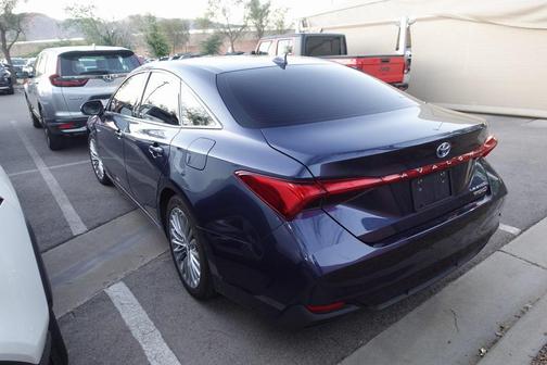 2019 Toyota Avalon Hybrid Limited