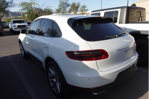 2018 Porsche Macan Base