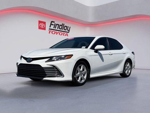 White 2022 Toyota Camry LE