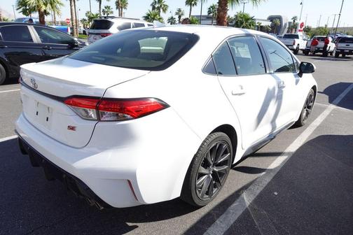 Ice Cap 2024 Toyota Corolla SE