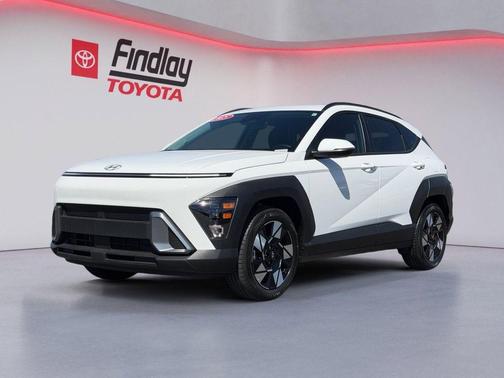 Atlas White 2025 Hyundai KONA SEL