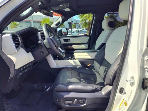 2024 Toyota Tundra Hybrid Capstone