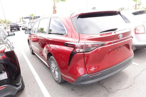 Ruby Flare Pearl 2025 Toyota Sienna LE