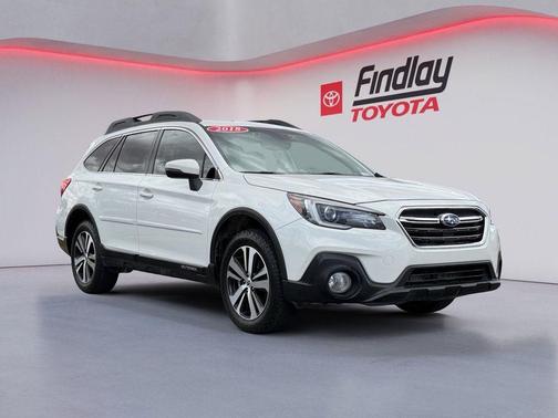 Crystal White Pearl 2018 Subaru Outback 3.6R Limited