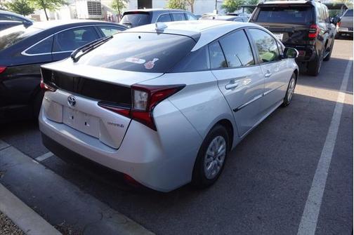 2020 Toyota Prius LE