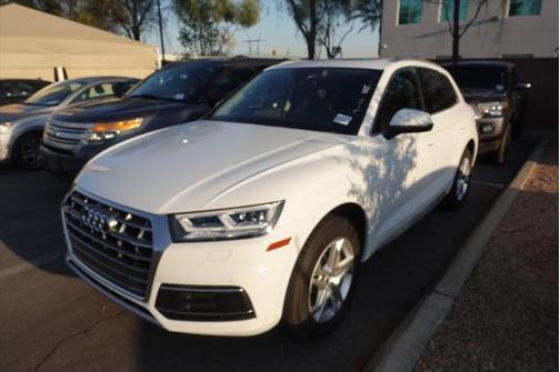 2018 Audi Q5 2.0T Premium Plus