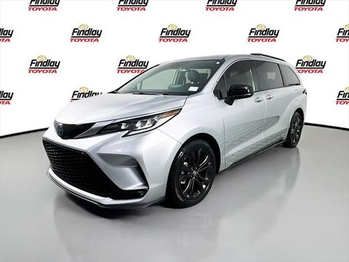 2021 Toyota Sienna XSE 7 Passenger